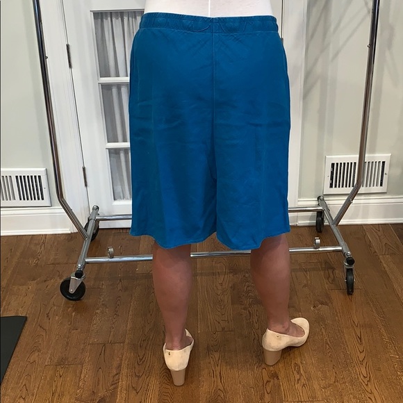 Skirt - Picture 2 of 2